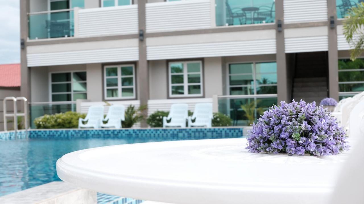 Aneeda Inn Pantai Cenang Kültér fotó