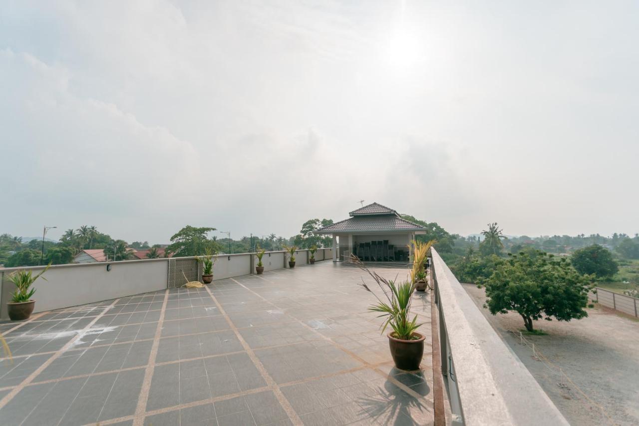 Aneeda Inn Pantai Cenang Kültér fotó